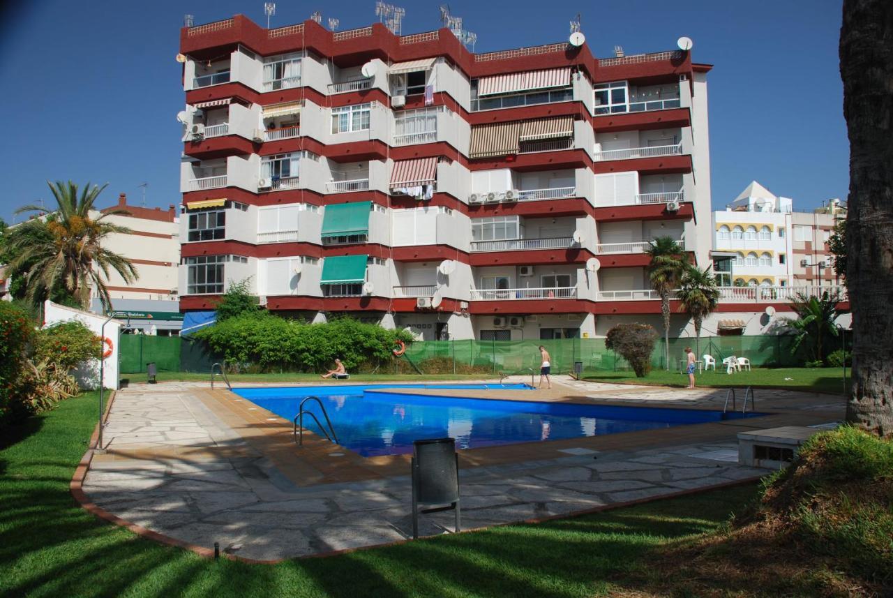 Mini Penthouse Close To Beach With Nice Seaviews Nerja Kültér fotó